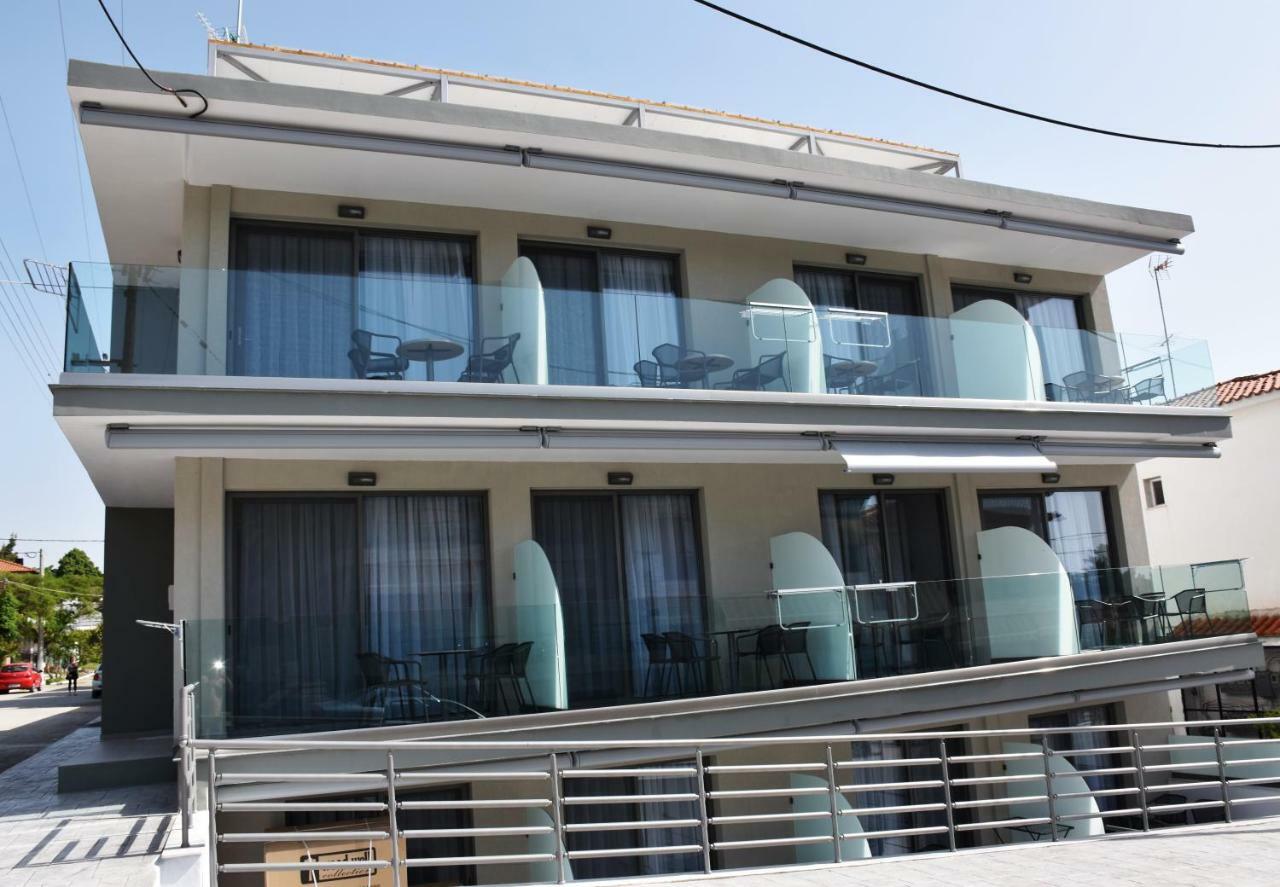 4-You Boutique Metamorfosi  Exterior photo